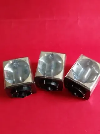 Lote 2 Cajas Sylvania Flashcube y 1 Magicube