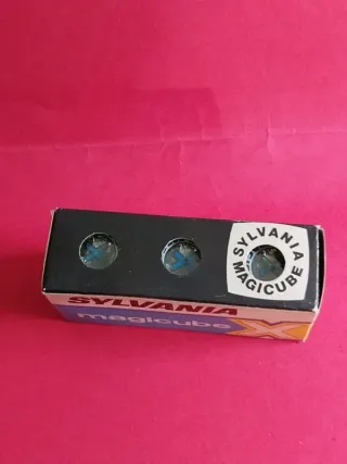 Lote 2 Cajas Sylvania Flashcube y 1 Magicube