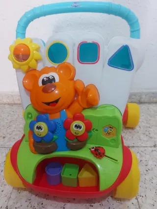 Andador infantil azul y rojo