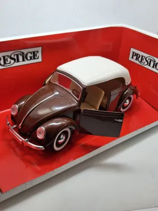 Volkswagen Coccinelle (Maggiolone) Solido 1:17.