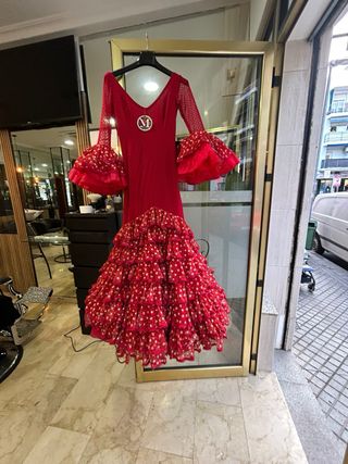 Vestido de flamenca rojo sin estrenar