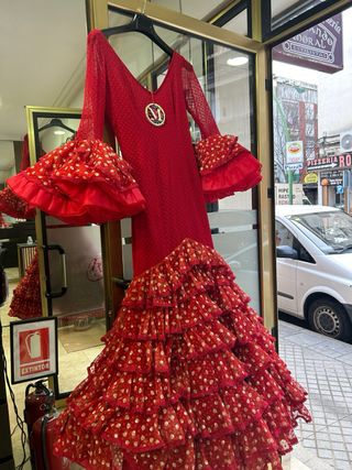 Vestido de flamenca rojo sin estrenar