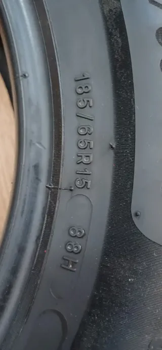 Neumático Michelin Primacy 185/65 R15 88H.