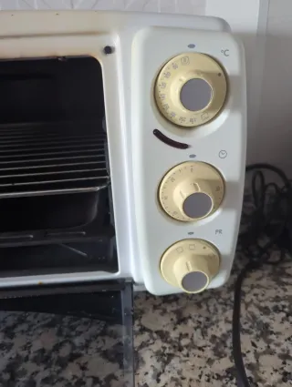 Mini horno DeLonghi EO14902 14L