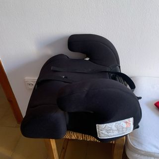 Silla de coche infantil negra