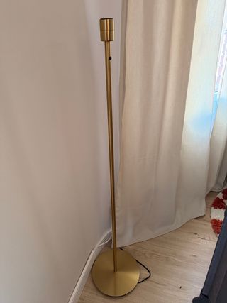 Palo Lámpara IKEA Skaftet Dorado