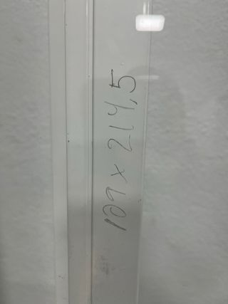 Puerta de entrada de aluminio