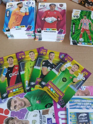 Adrenalyn XL La Liga 2025-26 Lote 210 Cartas difer