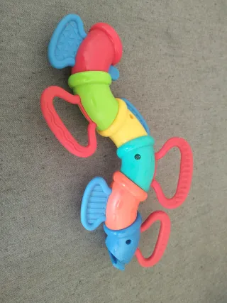 Juguete sensorial para bebés a partir de 6 meses.