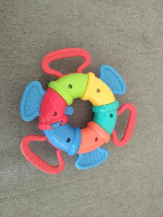 Juguete sensorial para bebés a partir de 6 meses.