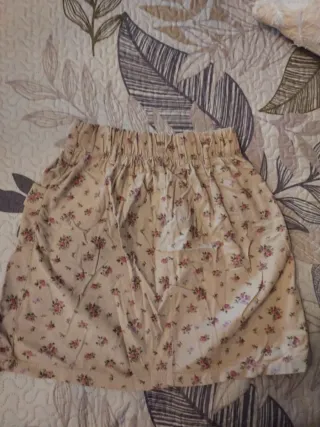 Falda de pana floral beige talla M