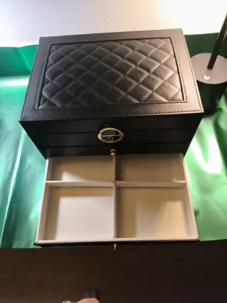 Portagioie grande nero con scomparti