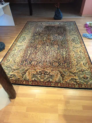 Preciosa Alfombra grande salón diseño oriental