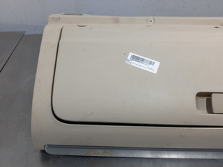 GUANTERA VOLKSWAGEN GOLF VI (5K1)(10.2008) CAYC 1