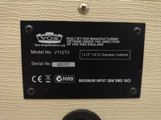 Cabezal Vox AC4TVH + Pantalla Vox V112TV