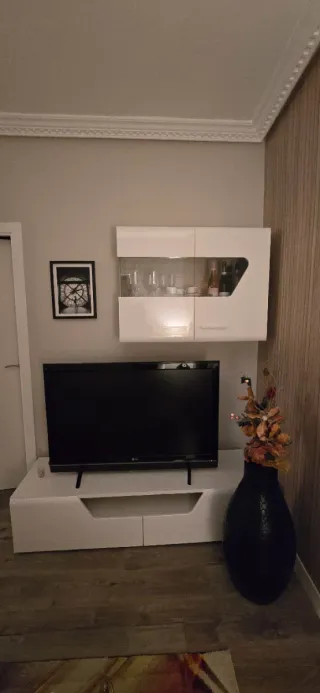 Mueble TV moderno blanco