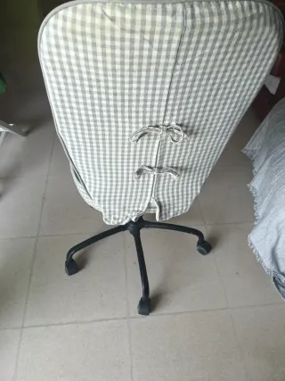 Silla de escritorio con ruedas