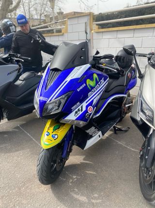 Yamaha TMAX Maxi Scooter Azul/Negro