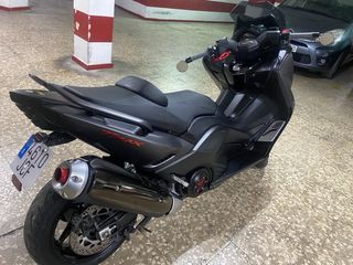 Yamaha TMAX Maxi Scooter Azul/Negro