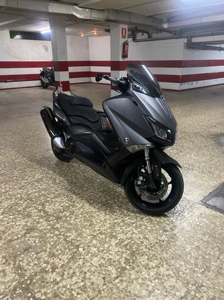 Yamaha TMAX Maxi Scooter Azul/Negro