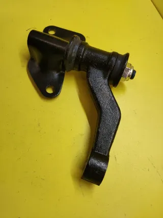 SOPORTE GIRATORIO DIRECCION NISSAN NAVARA D21 D22