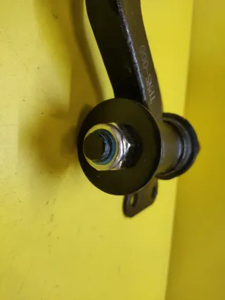 SOPORTE GIRATORIO DIRECCION NISSAN NAVARA D21 D22