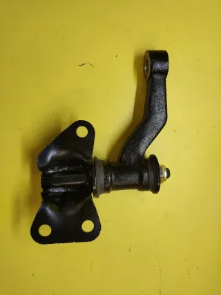 SOPORTE GIRATORIO DIRECCION NISSAN NAVARA D21 D22