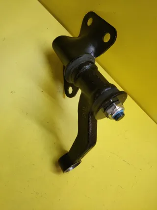 SOPORTE GIRATORIO DIRECCION NISSAN NAVARA D21 D22