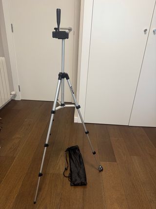 Trípode para móvil con mando a distancia