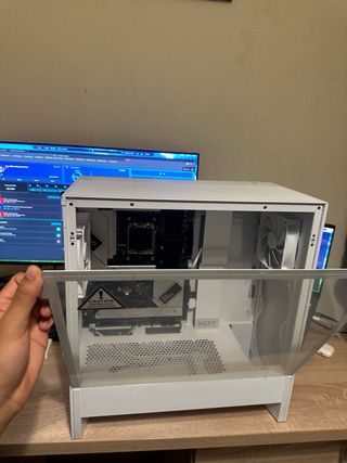 Gabinete NZXT H5 Flow + Placa Base MSI B650-A Wifi