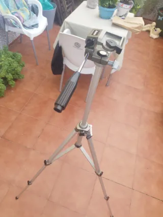 Trípode AMPRO Compact-92