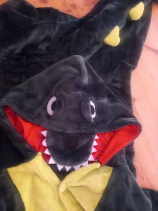 Pijama Cocodrilo Talla S con Cola