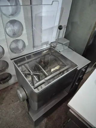 Amasadora de carne industrial