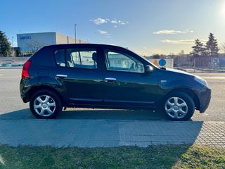 🟢 Dacia Sandero 🟢 PEGATINA C 🟢