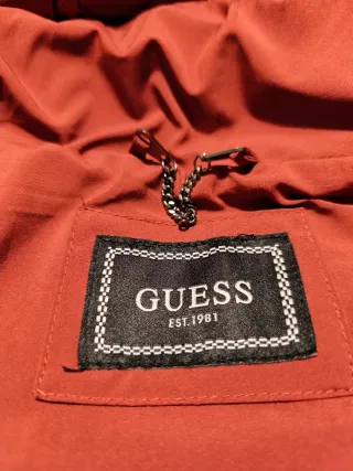 Guess plumífero capucha pelo sintético