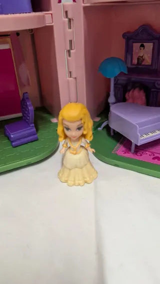 Casa de muñecas plegable con accesorios