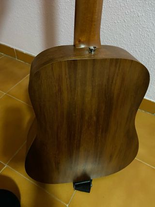 Guitarra Baby Taylor