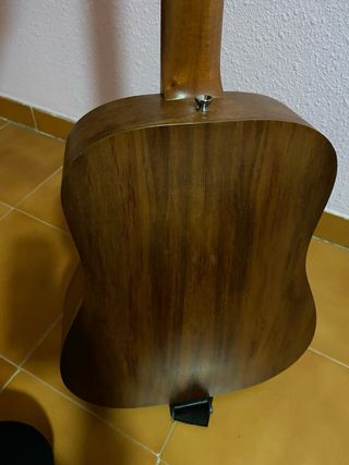 Guitarra Baby Taylor