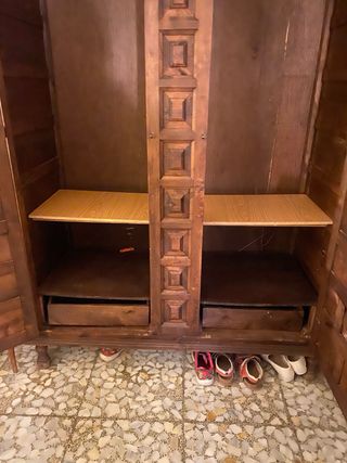 Armadi in legno massello castigliano