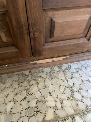 Armadi in legno massello castigliano