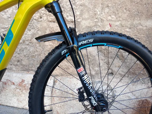 GT Sensor Carbon Pro Talla M 29"  OCASION!