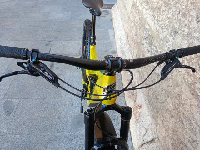 GT Sensor Carbon Pro Talla M 29"  OCASION!