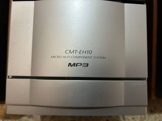 Equipo de Sonido Sony CMT-EH10