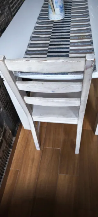 Mesa madera de pino macizo + 2 sillas