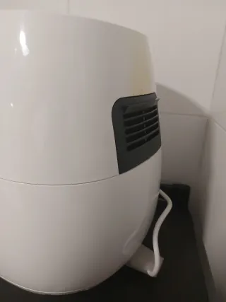 Freidora de aire Philips blanca