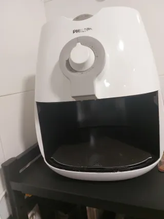 Freidora de aire Philips blanca