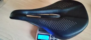 Sillín carbono 120 grs