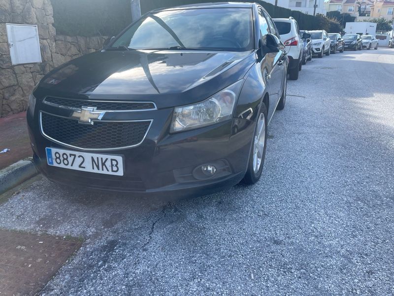 Chevrolet Cruze 2010 - foto 1