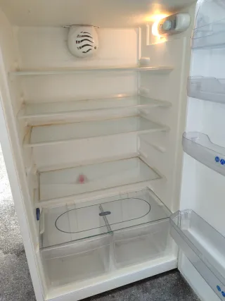 Frigorífico Blanco Whirlpool. de 72 cm de ancho