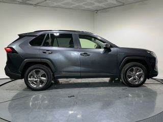 Toyota RAV4 220H Advance